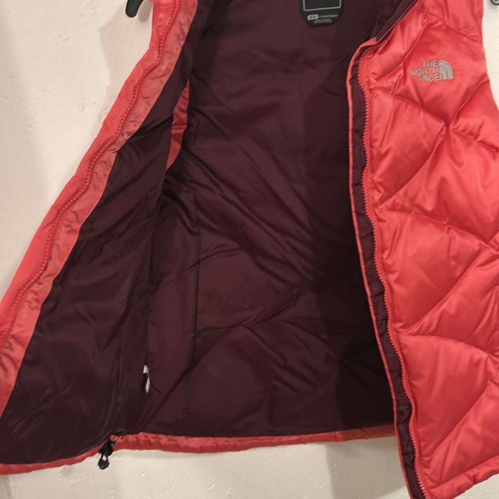 North Face 550 Fill Aconcagua Nuptse Down Quilted Puffer Vest Coral - Picture 6 of 10